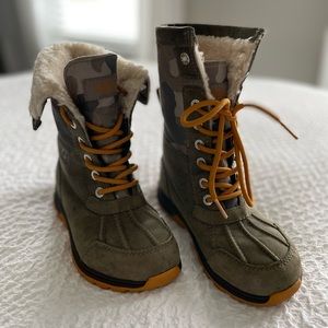 UGG BUTTE II kids size 13